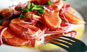 Ингредиенты для приготовления сицилийского салата с красными апельсинами