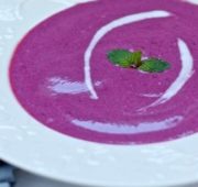 Как приготовить суп из ежевики с водкой