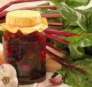 Как приготовить квашеную свекольную ботву на зиму