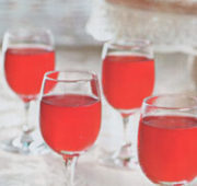 Как приготовить ягодную наливку «Ассорти»