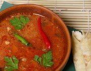 Суп-харчо из говядины с помидорами