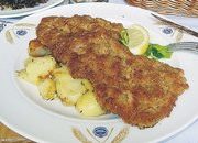 Шницель рубленый, запеченный с отварным картофелем