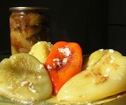 Перец жареный с чесноком