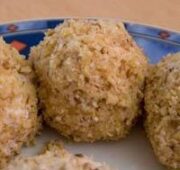 сладости с орешками и курагой