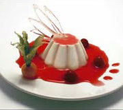 бланманже с клубникой