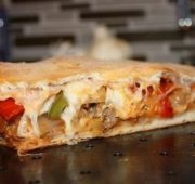 Рецепт приготовления закрытой слоеной пиццы «Улитка»